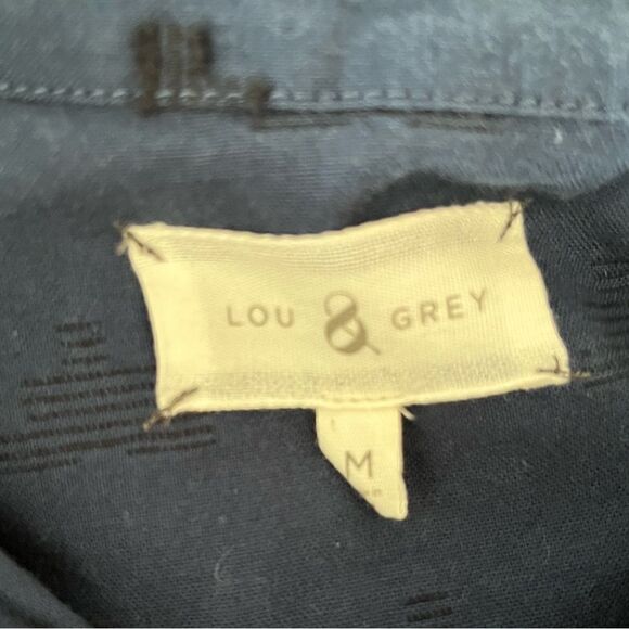 Lou & Grey blue with black embroidered pattern sleeveless button front top sz M - Picture 6 of 6